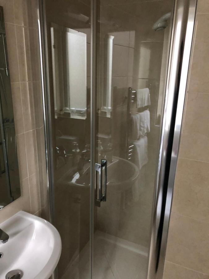 غالواي Petra House B&B المظهر الخارجي الصورة
